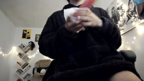 Snapshot of yury_sun chatting on 01-08-25, 10:58 paola online show from 01-08-25, 10:58