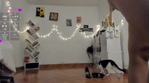 Snapshot of yury_sun chatting on 02-11-25, 03:18 paola online show from 02-11-25, 03:18