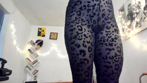 Snapshot of yury_sun chatting on 02-20-25, 10:26 paola online show from 02-20-25, 10:26