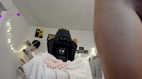 Snapshot of yury_sun chatting on 03-06-25, 03:02 paola online show from 03-06-25, 03:02