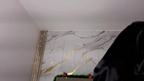 Yutori online show from 12-21-25, 05:03