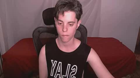 Yuyu online show from 11-24-25, 02:22