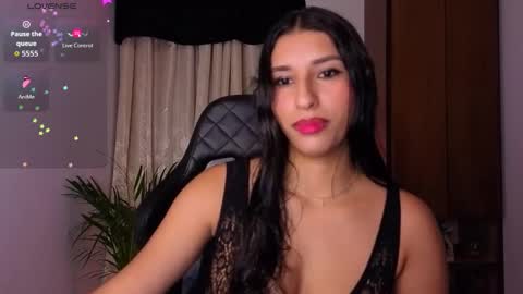 yuzii Im new to these pages so I hope you guys are kind to me. online show from 03-14-26, 12:17