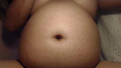 Snapshot of yvie__ chatting on 02-17-25, 04:04 Eve online show from 02-17-25, 04:04