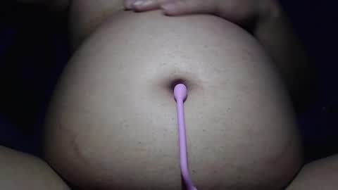 Snapshot of yvie__ chatting on 10-06-25, 04:43 Eve online show from 10-06-25, 04:43