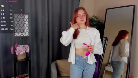 Alisa online show from 10-14-25, 01:28