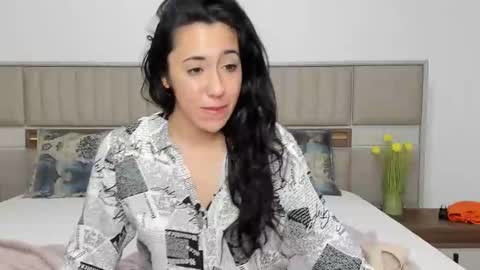 yvonnebabe online show from 12-05-24, 11:38