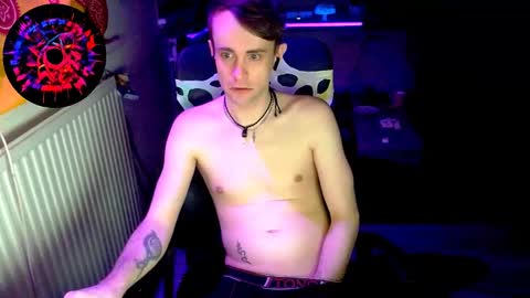 Snapshot of yyscript chatting on 01-01-25, 09:31 online show from 01-01-25, 09:31