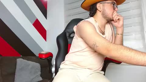 Zack  online show from 01-06-26, 02:21