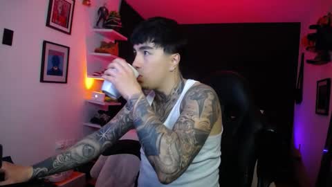 Snapshot of zac_muller1 chatting on 10-05-25, 05:17 zac_muller1 online show from 10-05-25, 05:17