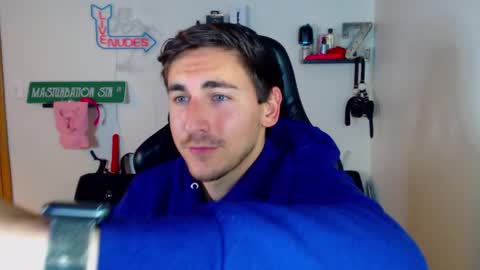 Snapshot of zach_rhyder chatting on 12-12-24, 02:04 Zach Rhyder online show from 12-12-24, 02:04