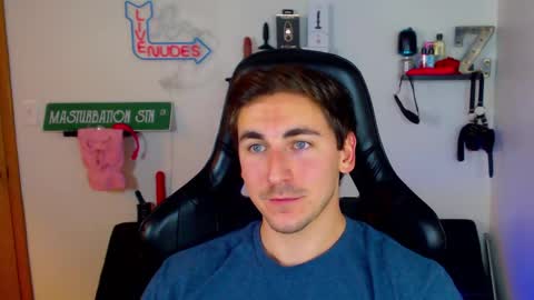 Snapshot of zach_rhyder chatting on 12-19-24, 01:50 Zach Rhyder online show from 12-19-24, 01:50