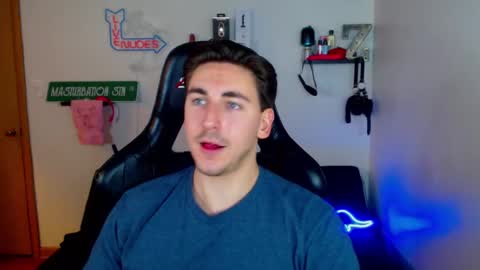 Snapshot of zach_rhyder chatting on 01-09-25, 02:01 Zach Rhyder online show from 01-09-25, 02:01