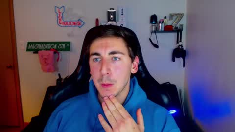 Snapshot of zach_rhyder chatting on 02-18-25, 02:59 Zach Rhyder online show from 02-18-25, 02:59