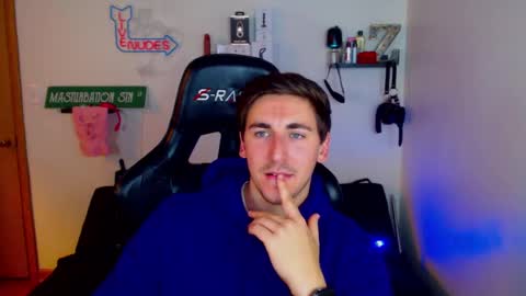 Snapshot of zach_rhyder chatting on 02-19-25, 02:55 Zach Rhyder online show from 02-19-25, 02:55