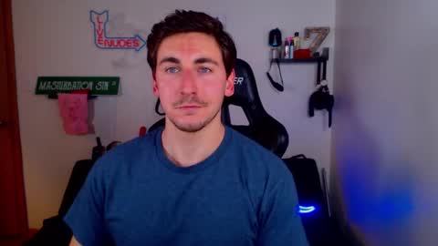 Snapshot of zach_rhyder chatting on 02-24-25, 02:08 Zach Rhyder online show from 02-24-25, 02:08