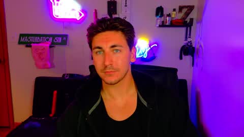 Snapshot of zach_rhyder chatting on 09-11-25, 12:55 Zach Rhyder online show from 09-11-25, 12:55