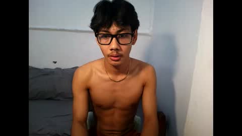 zack212003 online show from 11-02-25, 04:37