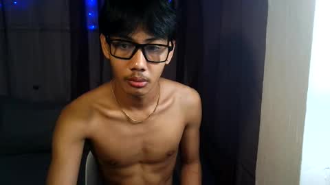 zack212003 online show from 11-04-25, 11:20