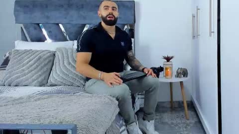 Richard online show from 11-24-25, 03:01