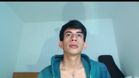 Snapshot of zack_kingg chatting on 03-05-26, 07:32 Zack King online show from 03-05-26, 07:32