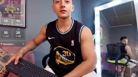 Snapshot of zack_miller24 chatting on 02-17-25, 02:37 Zack online show from 02-17-25, 02:37