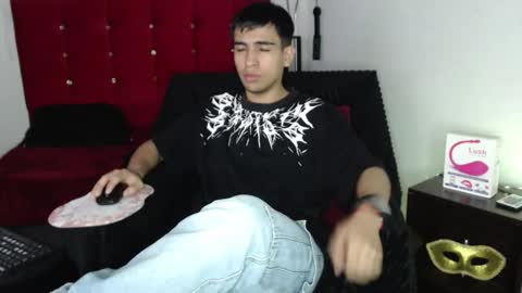 Xavi online show from 10-14-25, 01:01