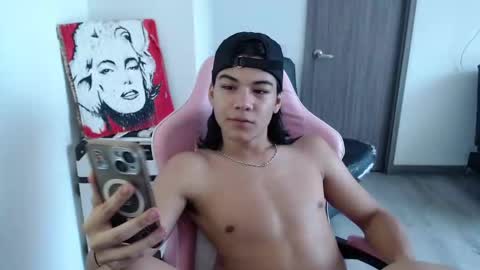 Snapshot of zackss_player chatting on 09-16-25, 10:11 zackss_player online show from 09-16-25, 10:11