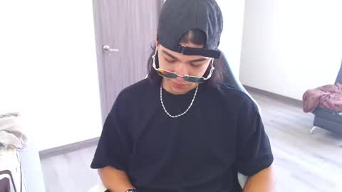 Snapshot of zackss_player chatting on 10-07-25, 08:06 zackss_player online show from 10-07-25, 08:06