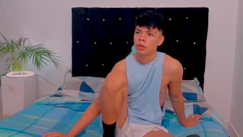 zacktorres_ online show from 10-04-25, 06:50