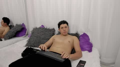 Snapshot of zaensdouglas chatting on 04-16-26, 03:07 zaensdouglas online show from 04-16-26, 03:07