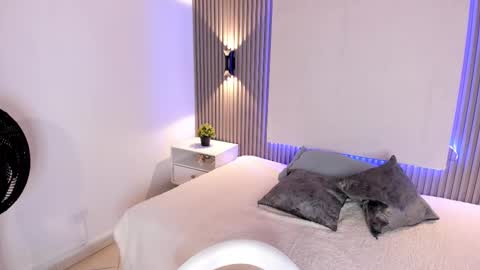 zafira online show from 02-11-25, 11:43