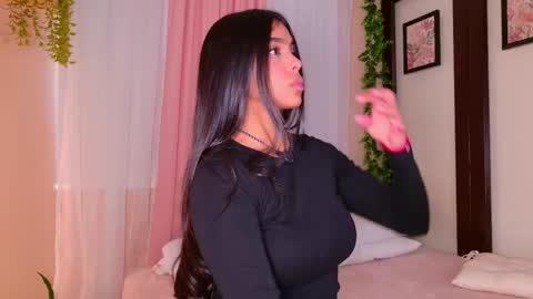 Snapshot of zafiiro_bluee2 chatting on 11-23-25, 06:08 online show from 11-23-25, 06:08