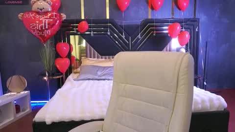 Snapshot of zafiramoonn chatting on 02-18-26, 02:57 Zafiramoonn online show from 02-18-26, 02:57