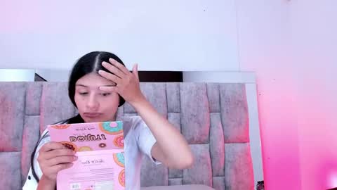 Snapshot of zafiranavarro chatting on 03-11-26, 07:42 zafira online show from 03-11-26, 07:42