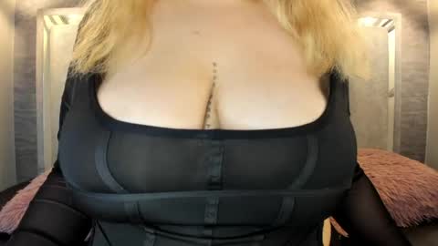 Claire  online show from 05-10-26, 07:24