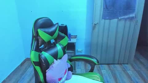 Snapshot of zafirocum chatting on 01-06-26, 11:25 BiG Zafiro online show from 01-06-26, 11:25