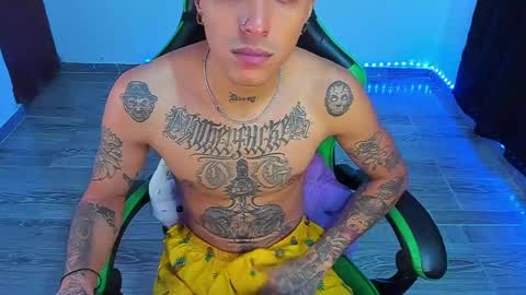 BiG Zafiro online show from 05-15-26, 12:56