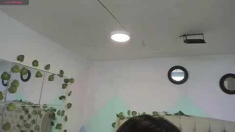 Snapshot of zaharaskylar chatting on 10-21-25, 11:44 Zahara online show from 10-21-25, 11:44