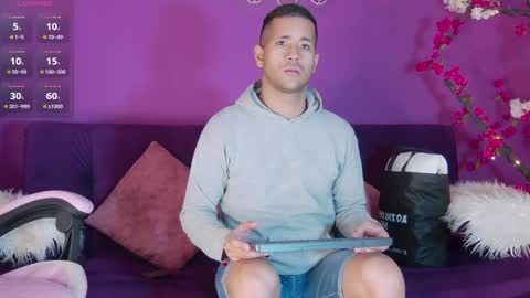 Snapshot of zaid_lion chatting on 12-30-24, 12:42 Zaid Mendoza online show from 12-30-24, 12:42