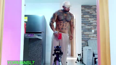 INSTAGRAM yormanfit7 online show from 11-25-25, 02:06