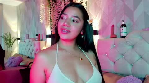 Snapshot of zaira_bonny chatting on 05-28-26, 10:29 Zaira Bonny online show from 05-28-26, 10:29