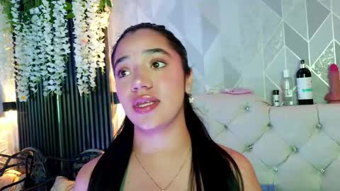 Snapshot of zaira_bonny chatting on 06-09-26, 07:14 Zaira Bonny online show from 06-09-26, 07:14