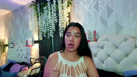 Snapshot of zaira_bonny chatting on 06-13-26, 09:24 Zaira Bonny online show from 06-13-26, 09:24