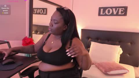 Zaira  online show from 09-17-25, 08:10
