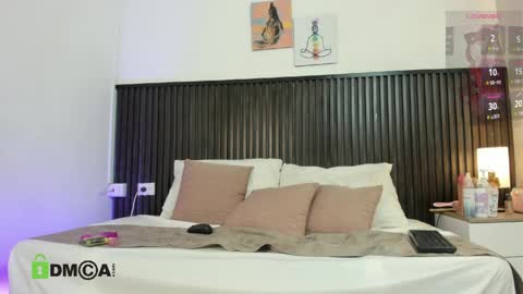 Snapshot of zairawatson chatting on 04-11-26, 12:20 zaira online show from 04-11-26, 12:20