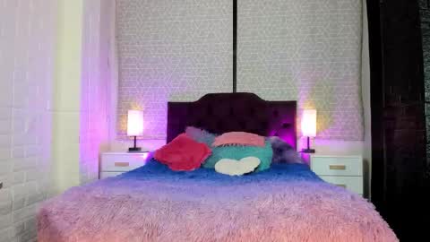 Snapshot of zamara_kleii chatting on 09-21-25, 05:09 Zamara Kleii online show from 09-21-25, 05:09