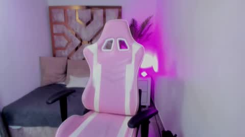 zamira_taylor online show from 02-22-25, 10:42