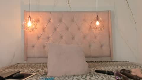 ZAMIRA online show from 12-04-25, 01:42