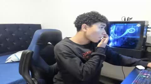 Snapshot of zammcito_ chatting on 12-07-24, 02:31 zamm online show from 12-07-24, 02:31